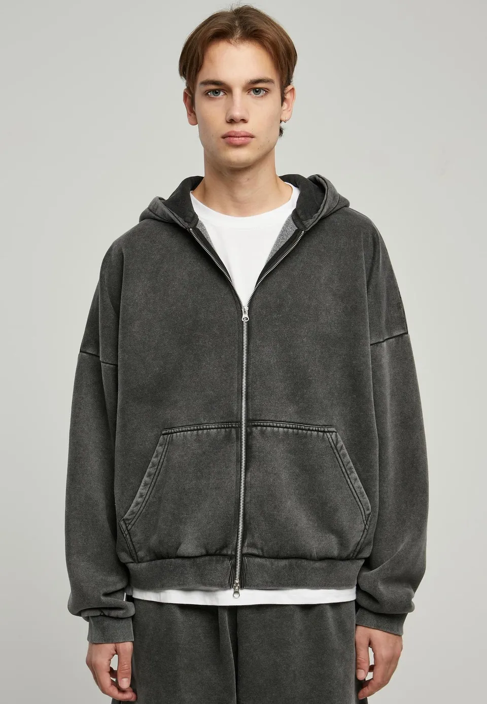 urban-classics-heavy-sand-washed-sweat-zipp-noir-90-s image 1