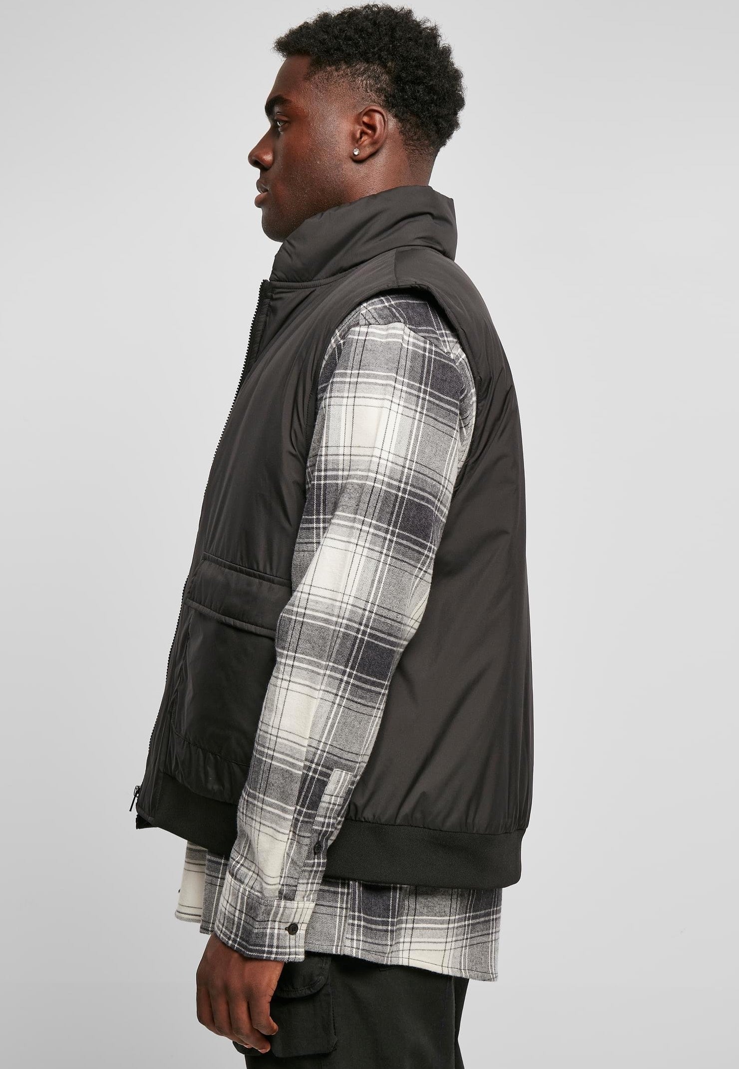 urban-classics-clean-puffer-gilet-noir-streetwear image 3