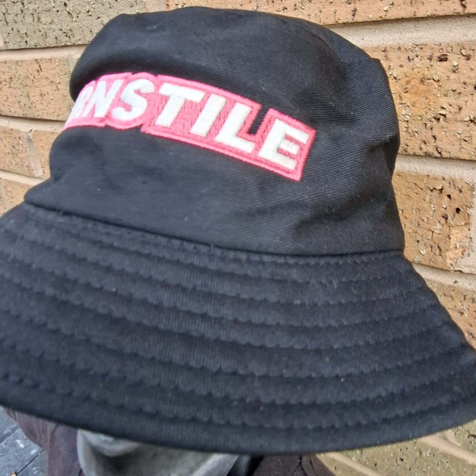 turnstile-logo-bob-phosphorescent-blanc-taille-unique image 3
