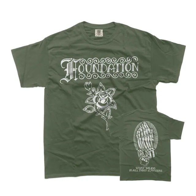 closed-casket-foundation-rose-t-shirt-coton-comfort-colors image 1