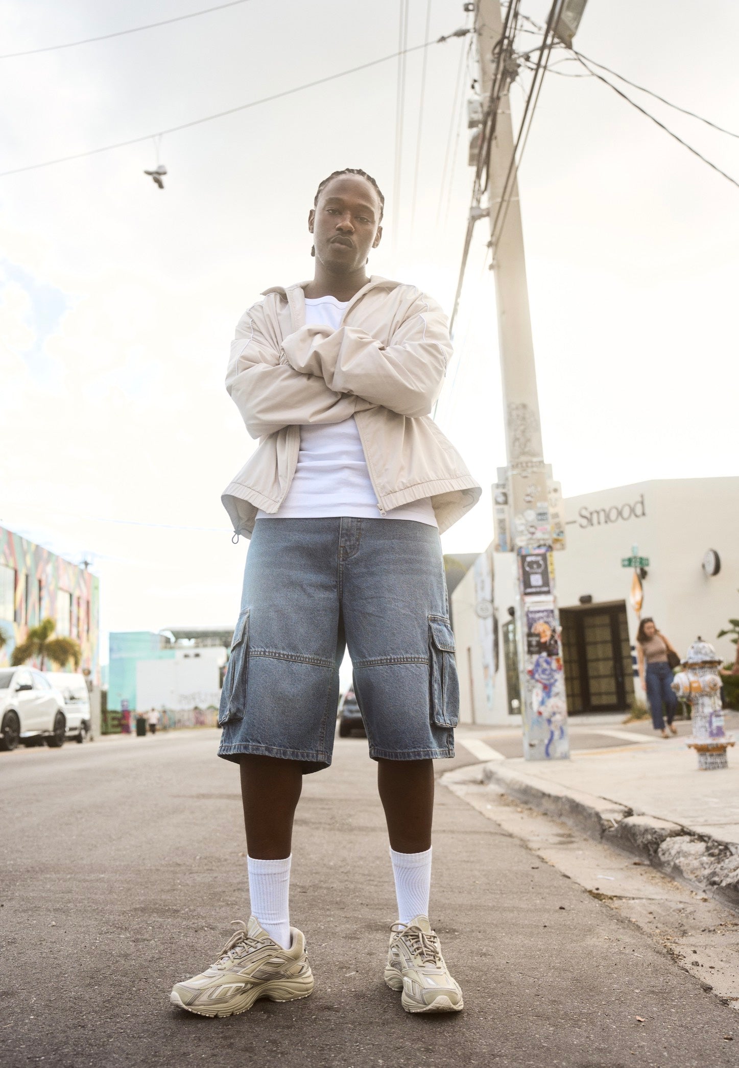 urban-classics-cargo-short-jean-bleu-clair-homme image 2