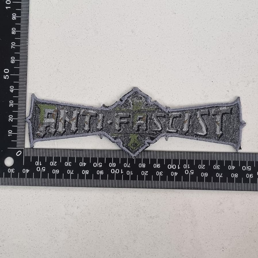 anti-fascist-bolt-thrower-patch-tiss-thermocollant image 2