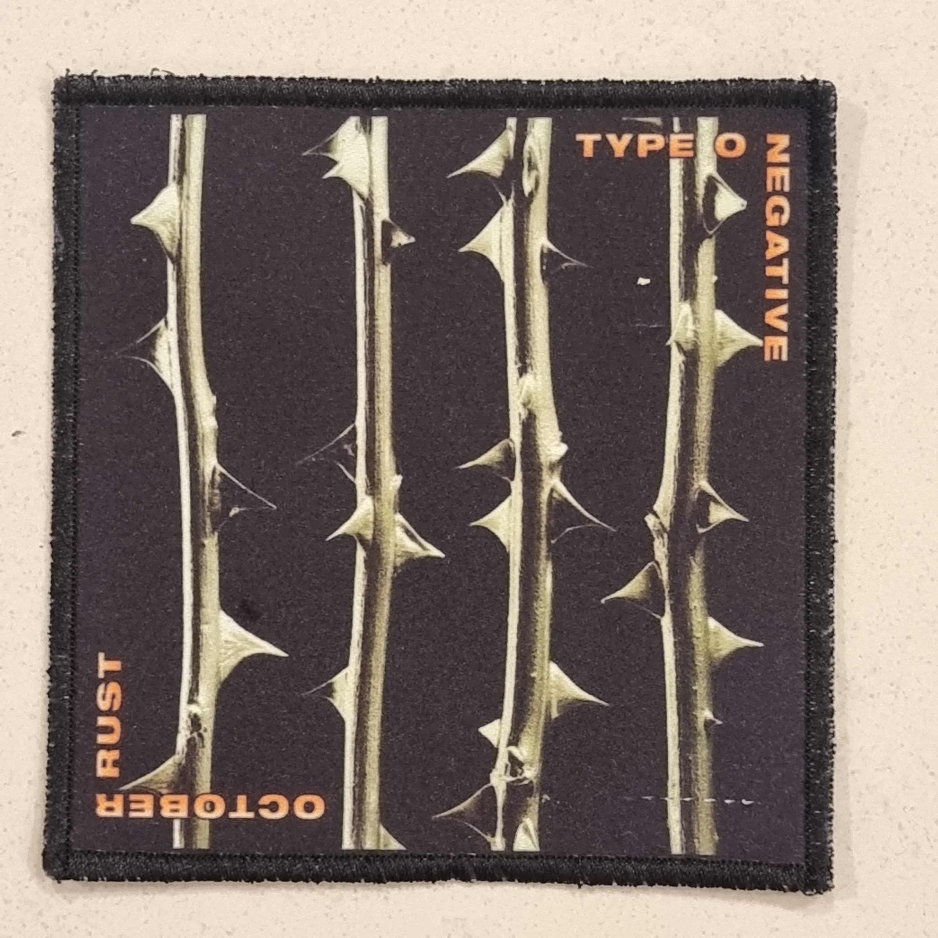 type-o-negative-october-rust-patch-petit-cusson-coudre image 1