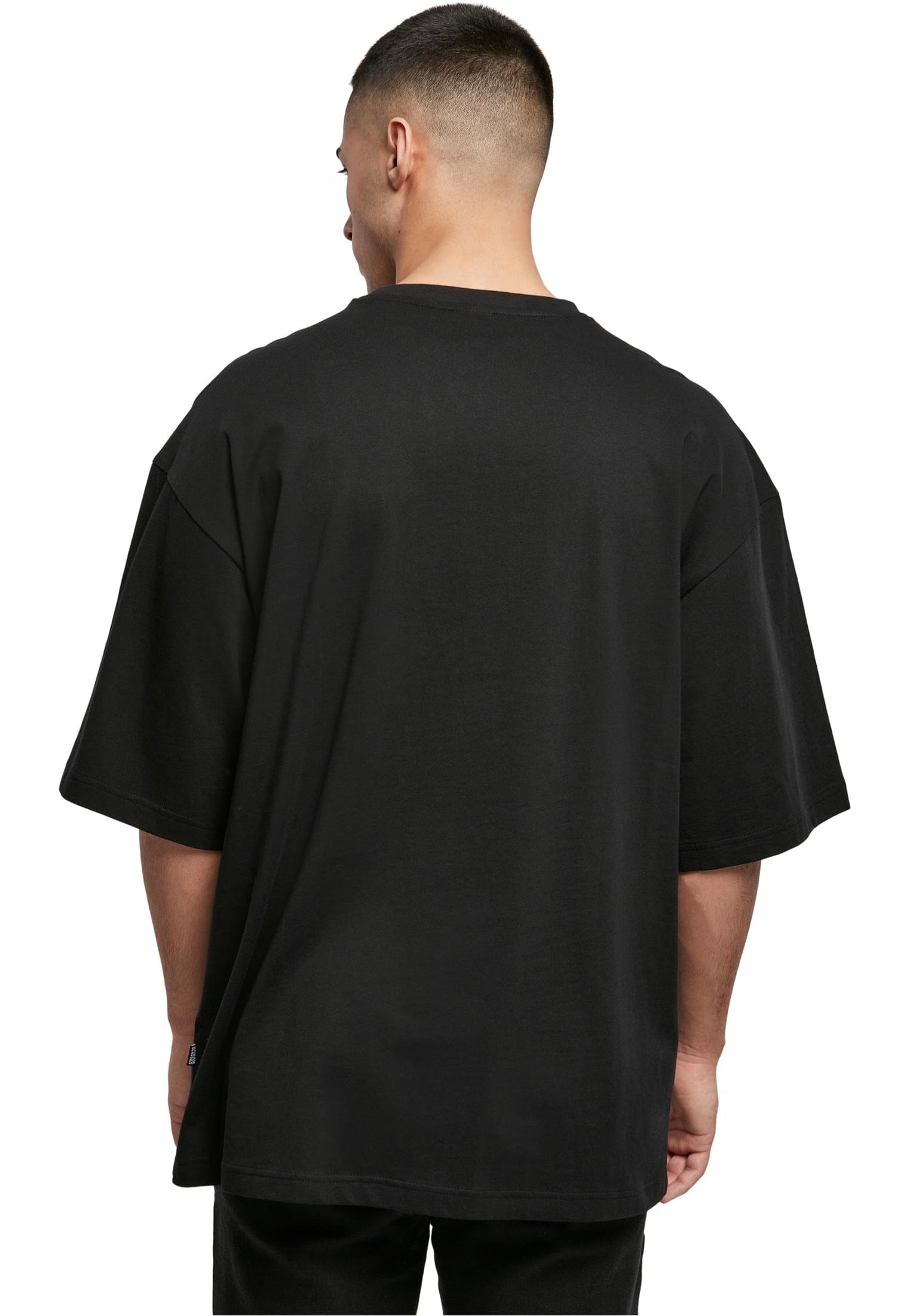 urban-classics-big-double-pocket-t-shirt-noir image 4