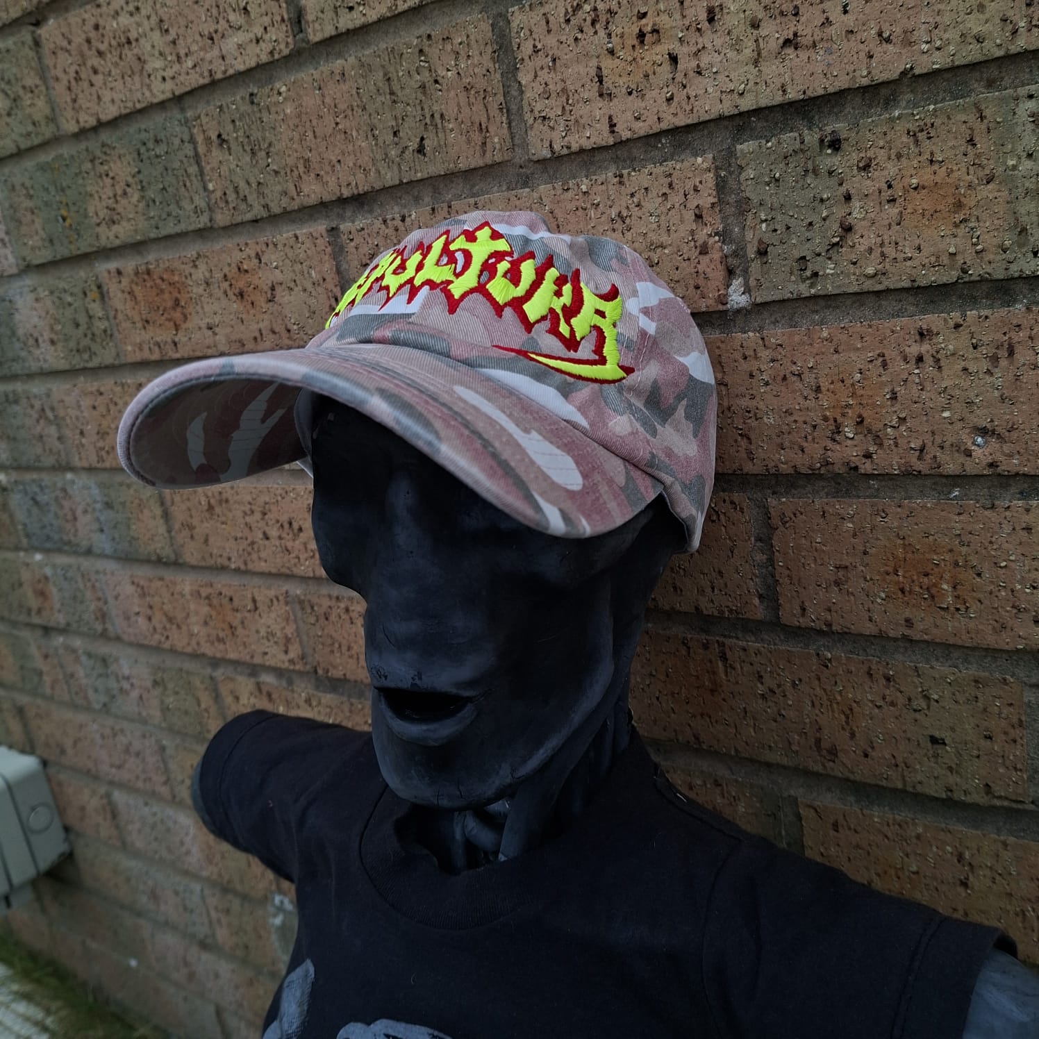 sepultura-old-logo-casquette-dad-cap-pink-camo-phosphorescent image 3