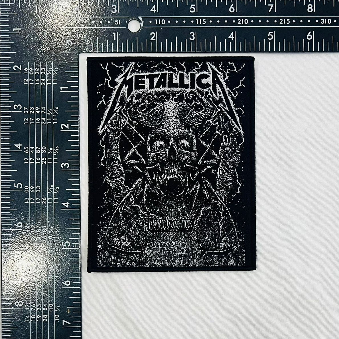 metallica-damaged-justice-tour-89-patch-tiss-noir image 3