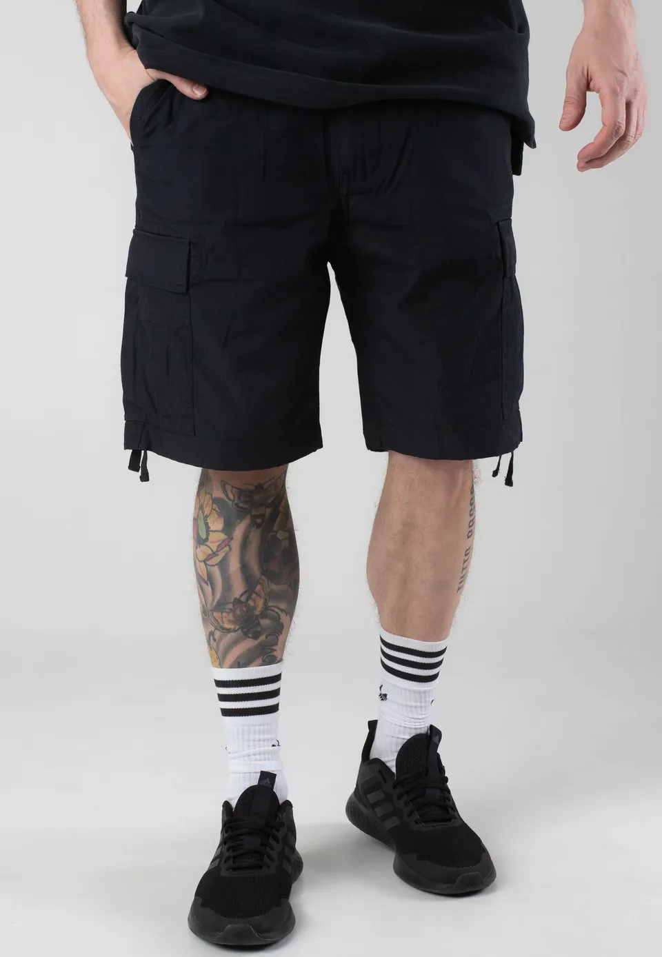 vintage-industries-davis-short-cargo-noir-homme-coton image 1