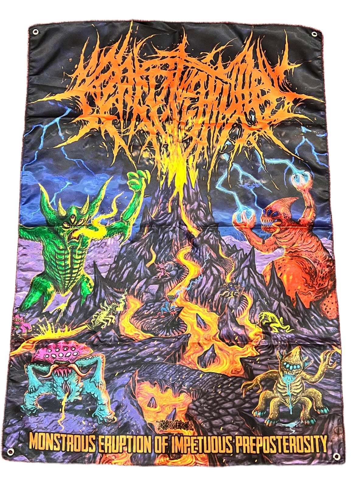 crepitation-monstrous-eruption-drapeau-mural-100x70 image 2