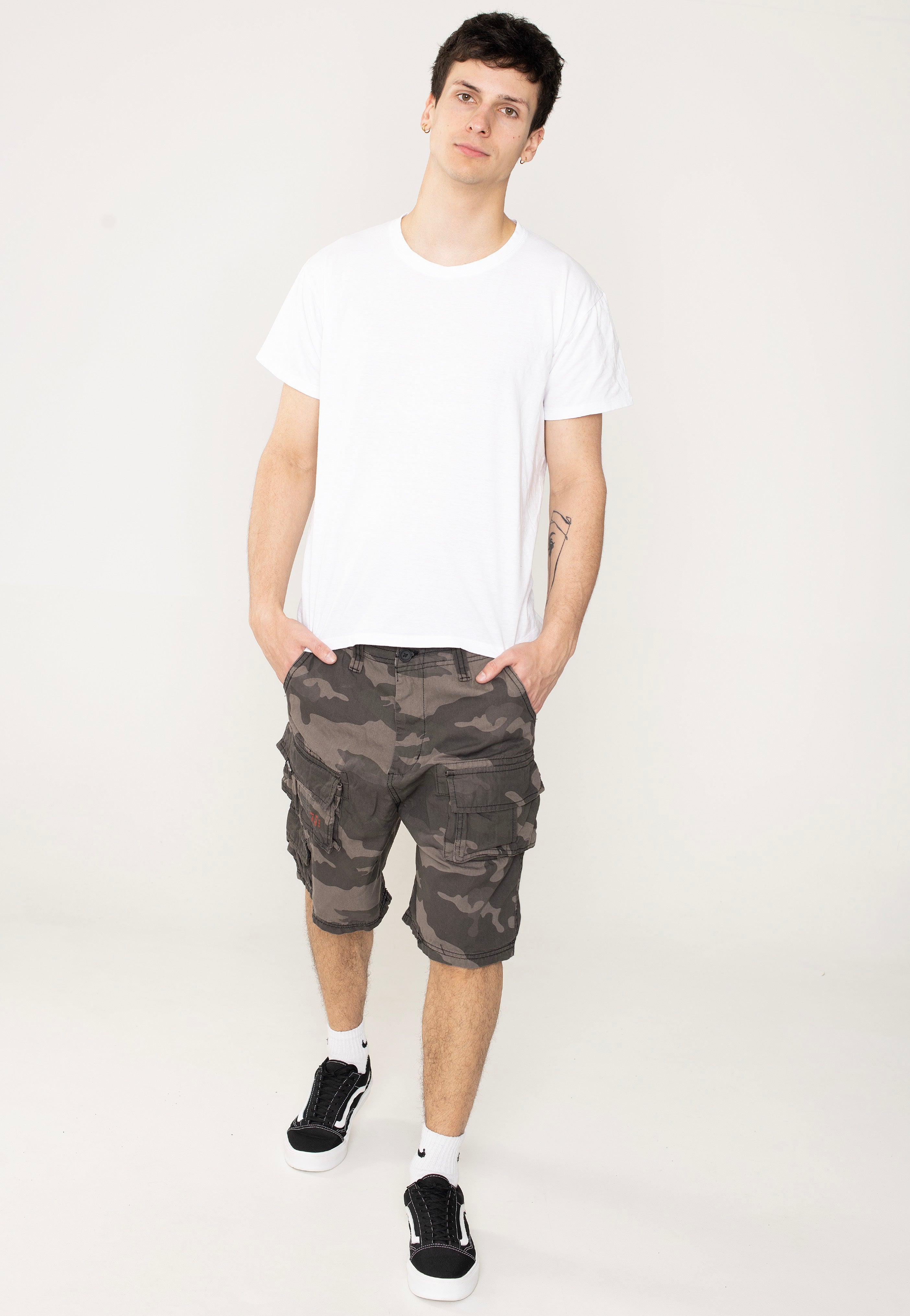 surplus-trooper-black-camo-short-cargo-camouflage-coton image 1