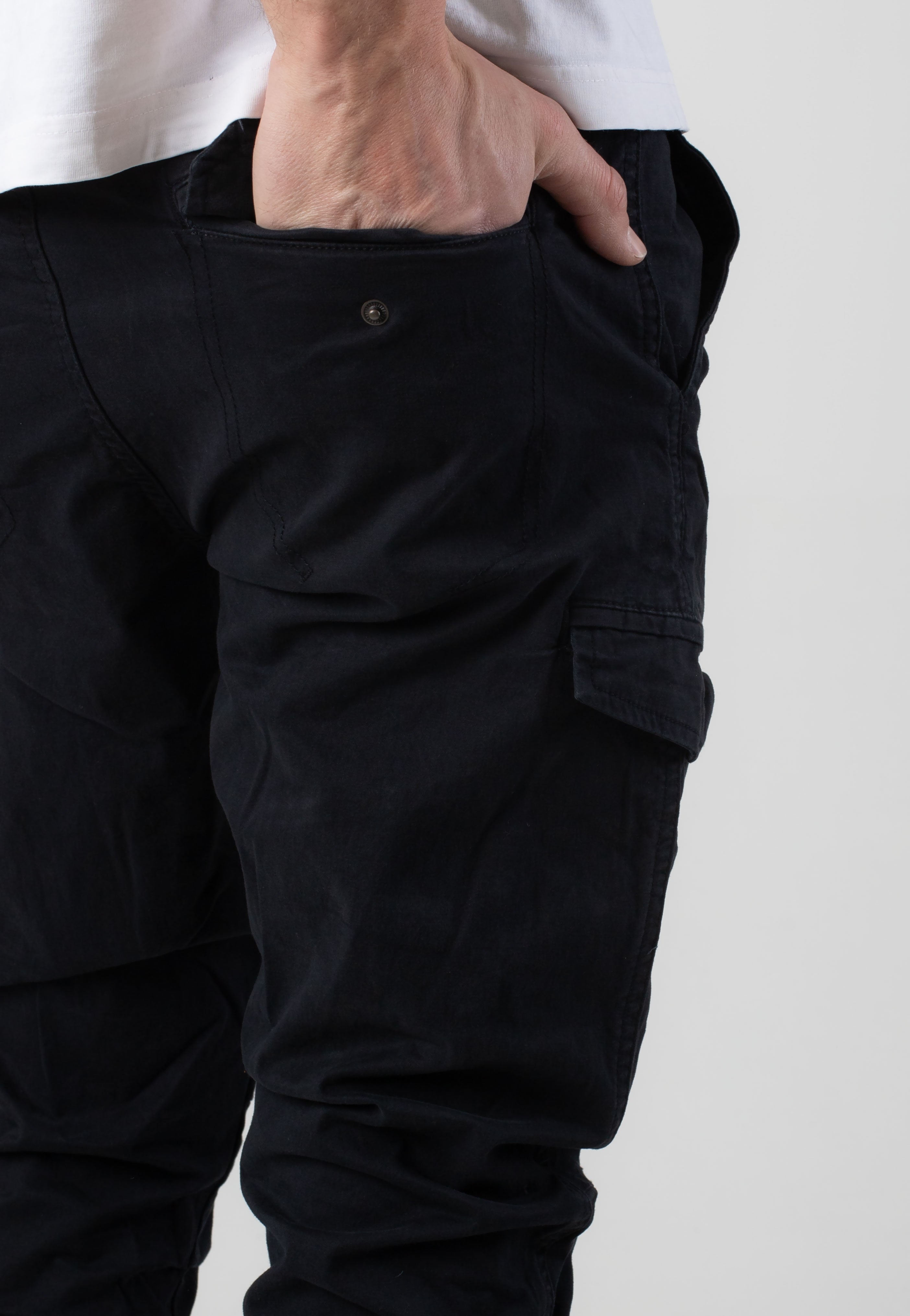 indicode-levino-black-pantalon-cargo-noir-coton-homme image 3