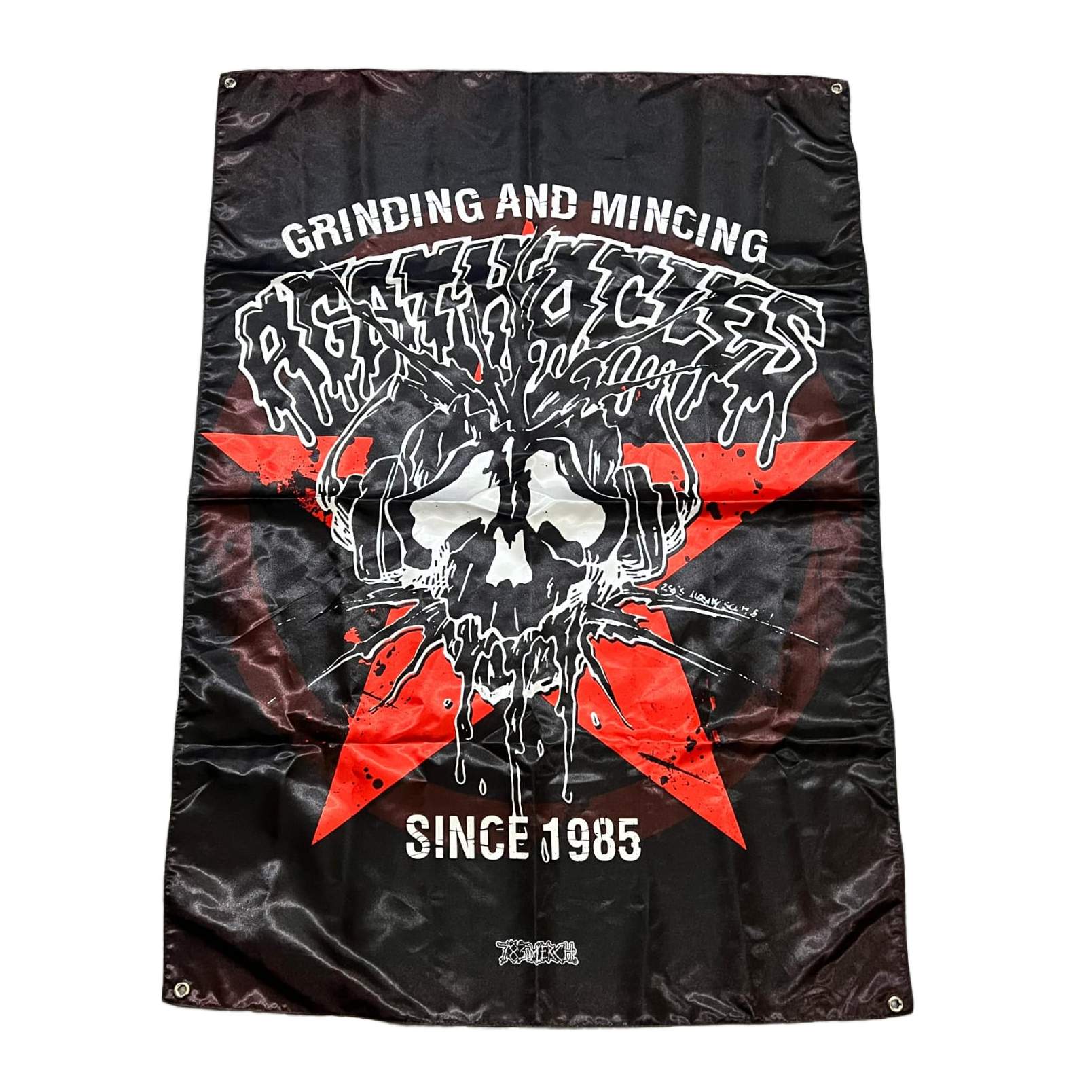 agathocles-grinding-n-mincing-drapeau-mural-tissu-100x70 image 2