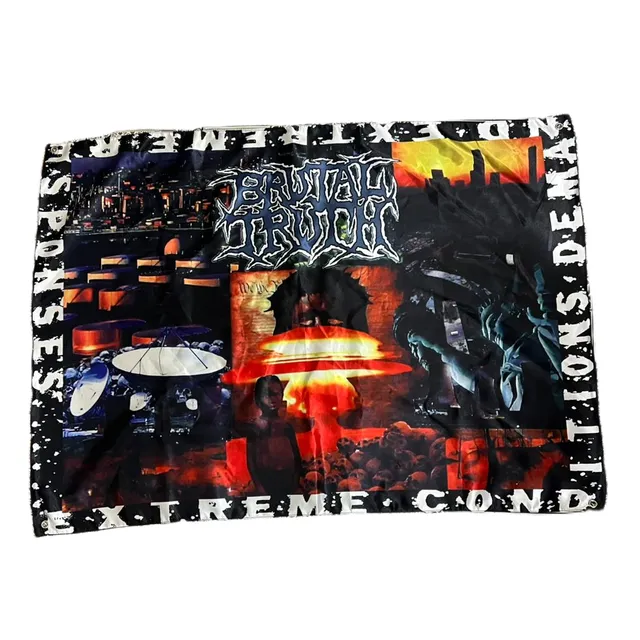 brutal-truth-extreme-conditions-drapeau-mural-100x70 image 1