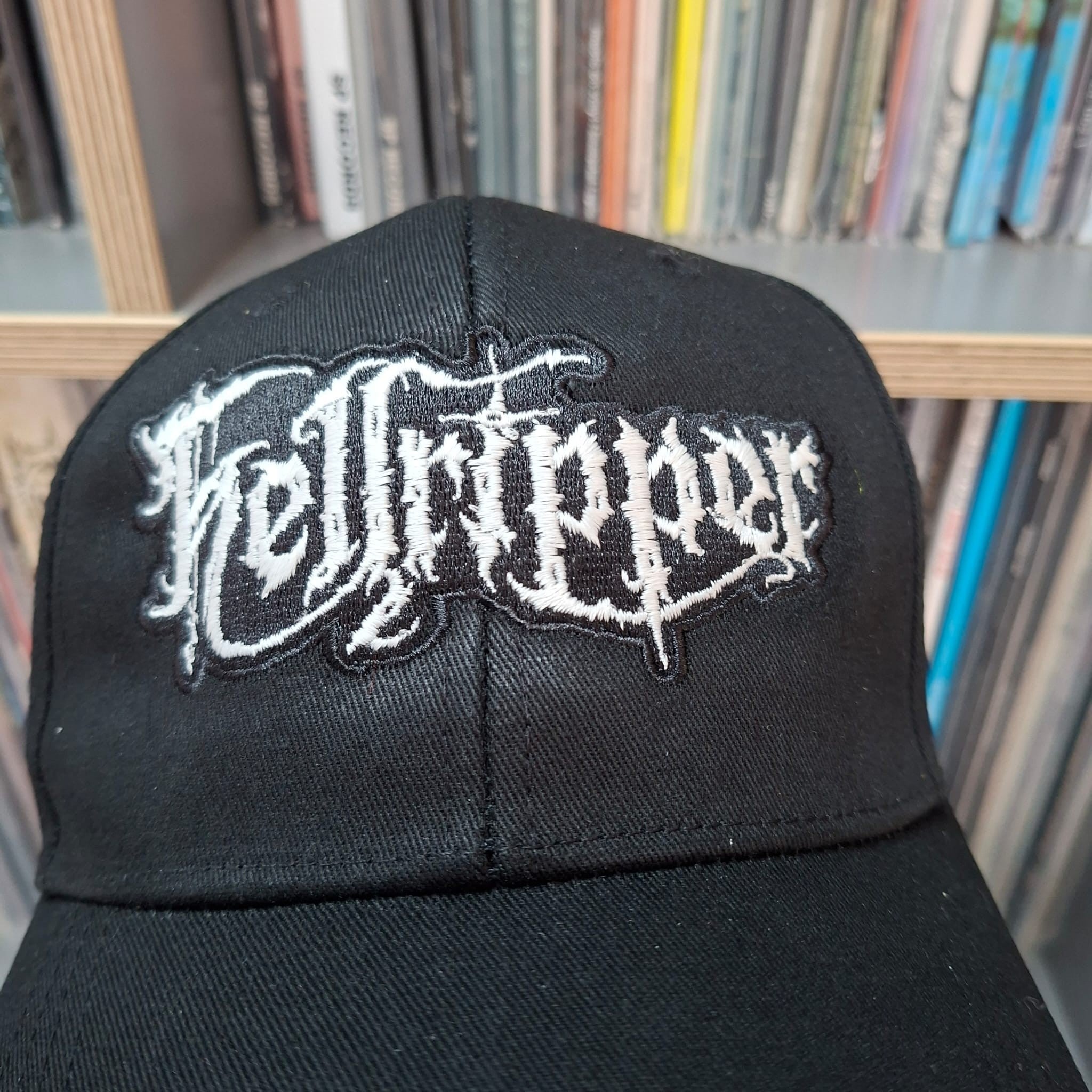 hellripper-logo-casquette-baseball-brod-e-phosphorescente image 2