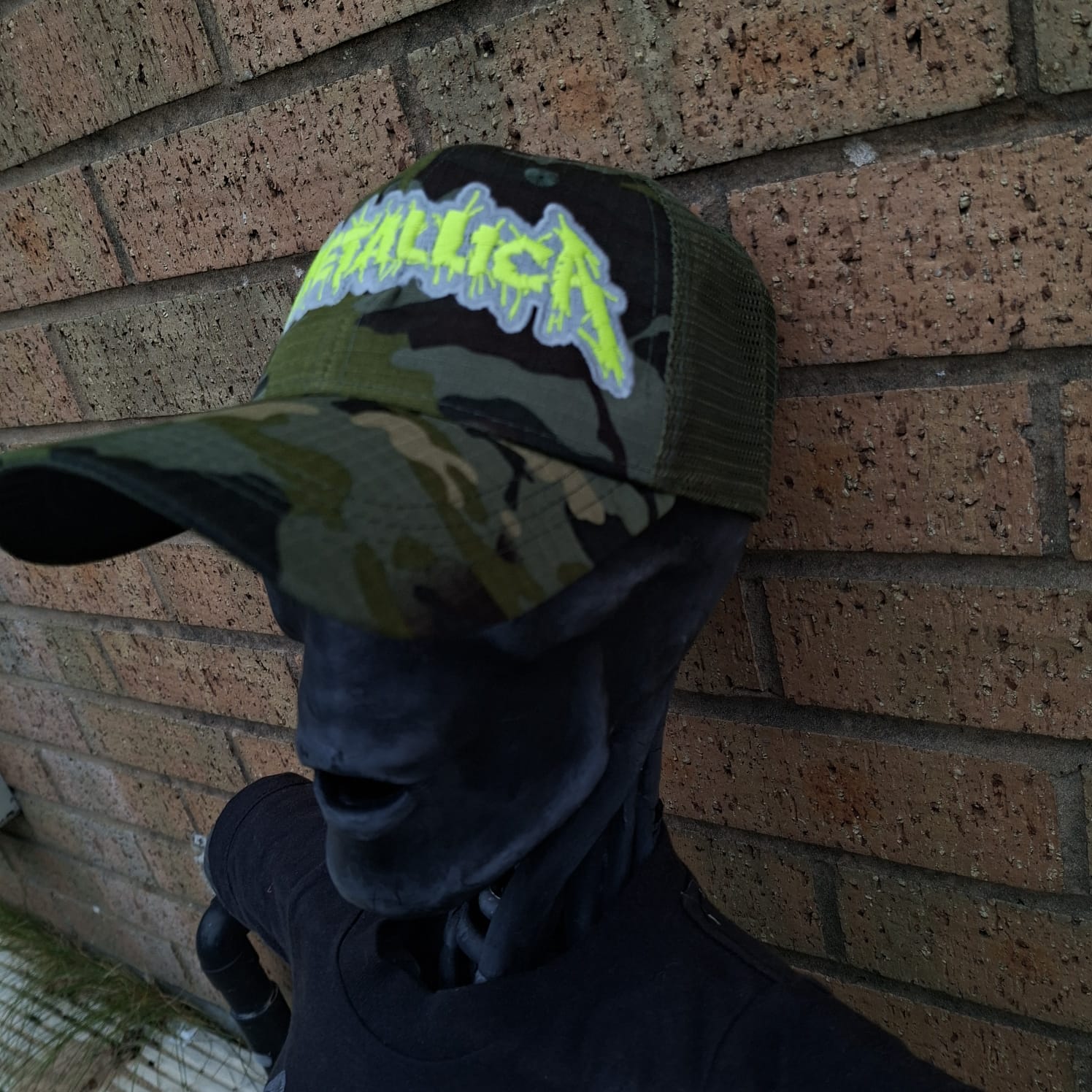 metallica-splatter-casquette-trucker-camo-verte-logo-phosphorescent image 4