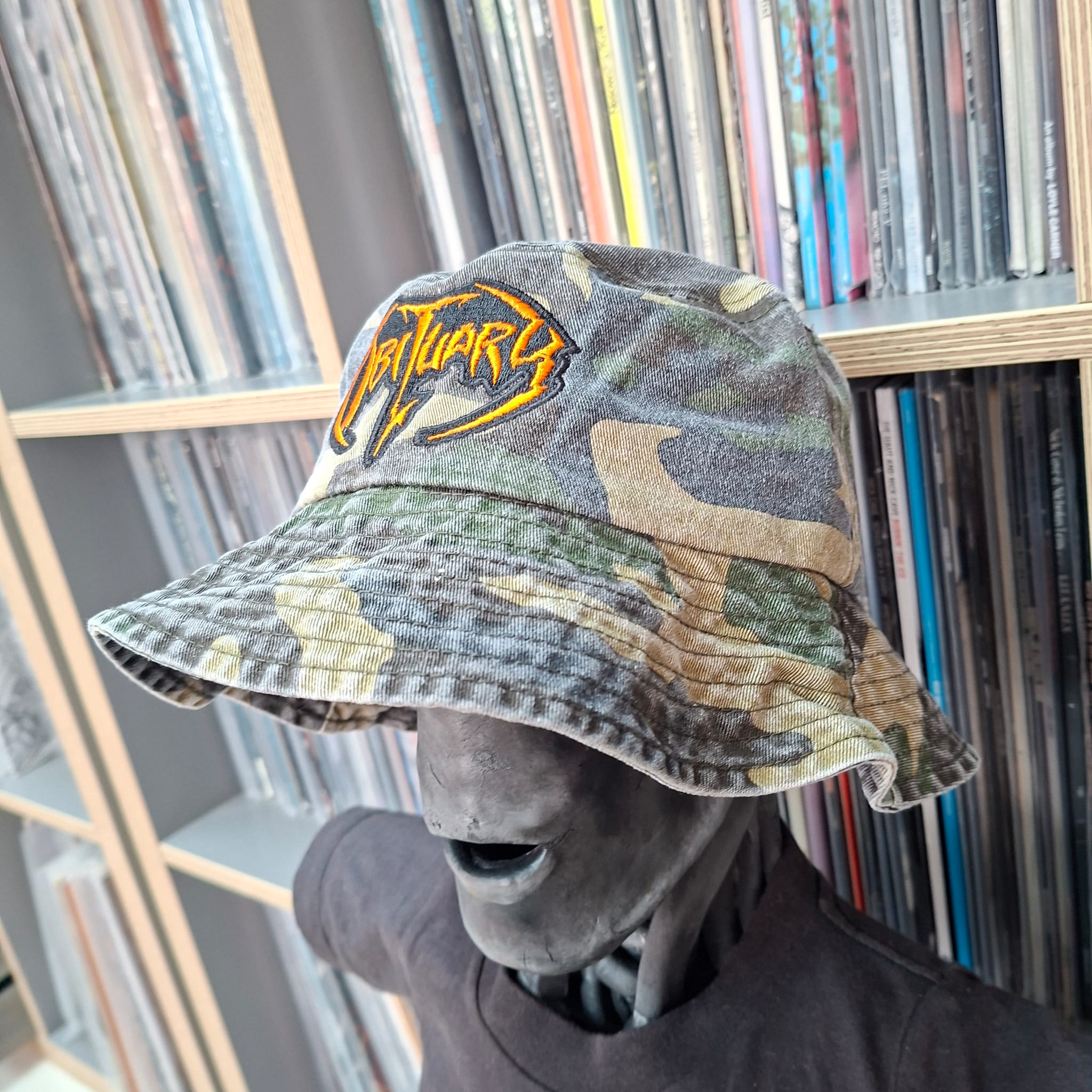 obituary-logo-orange-bob-bucket-hat-camo-vert-brod image 3
