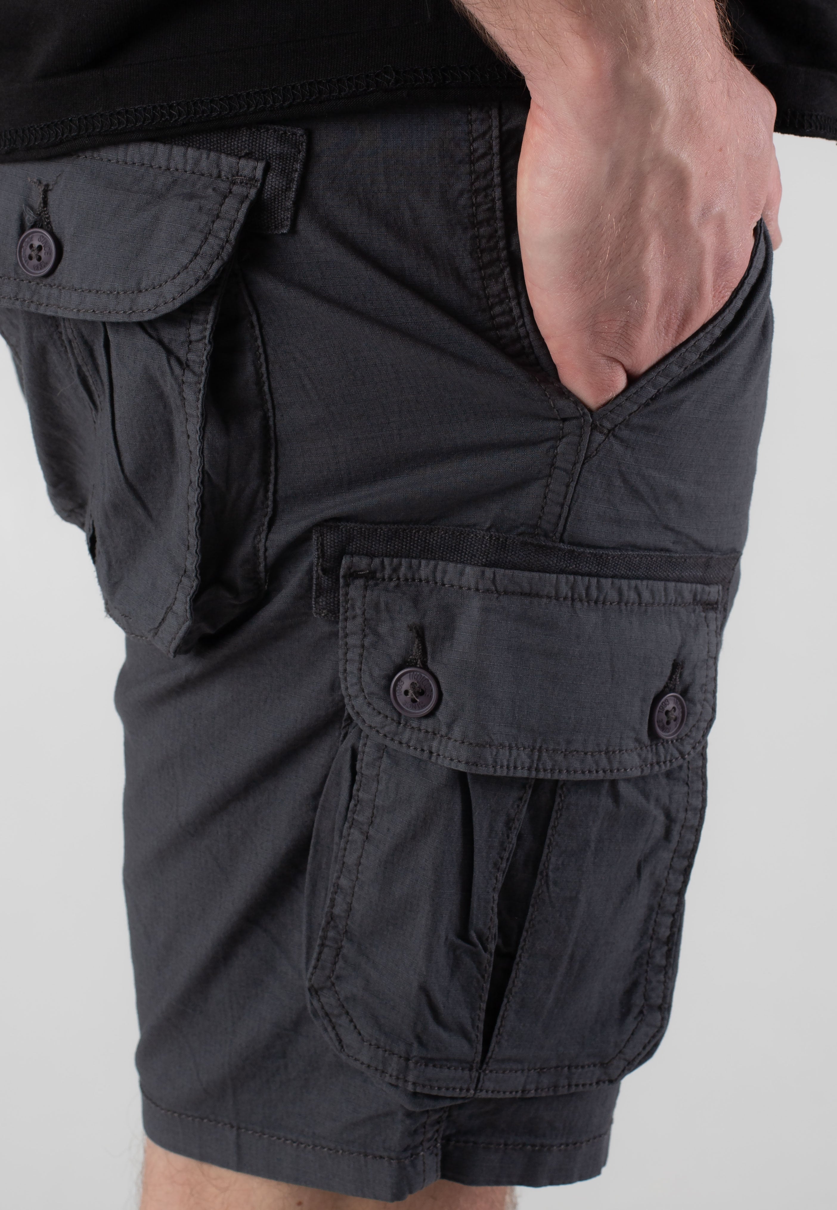 indicode-lanny-short-gris-fonc-homme-streetwear-coton image 3