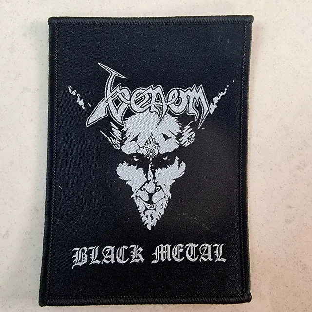 venom-black-metal-cusson-tiss-coudre image 1