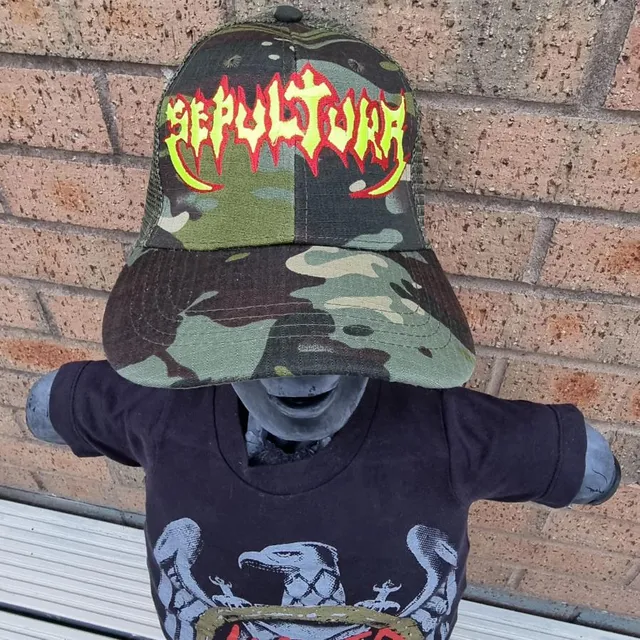 sepultura-old-logo-casquette-camo-trucker image 1