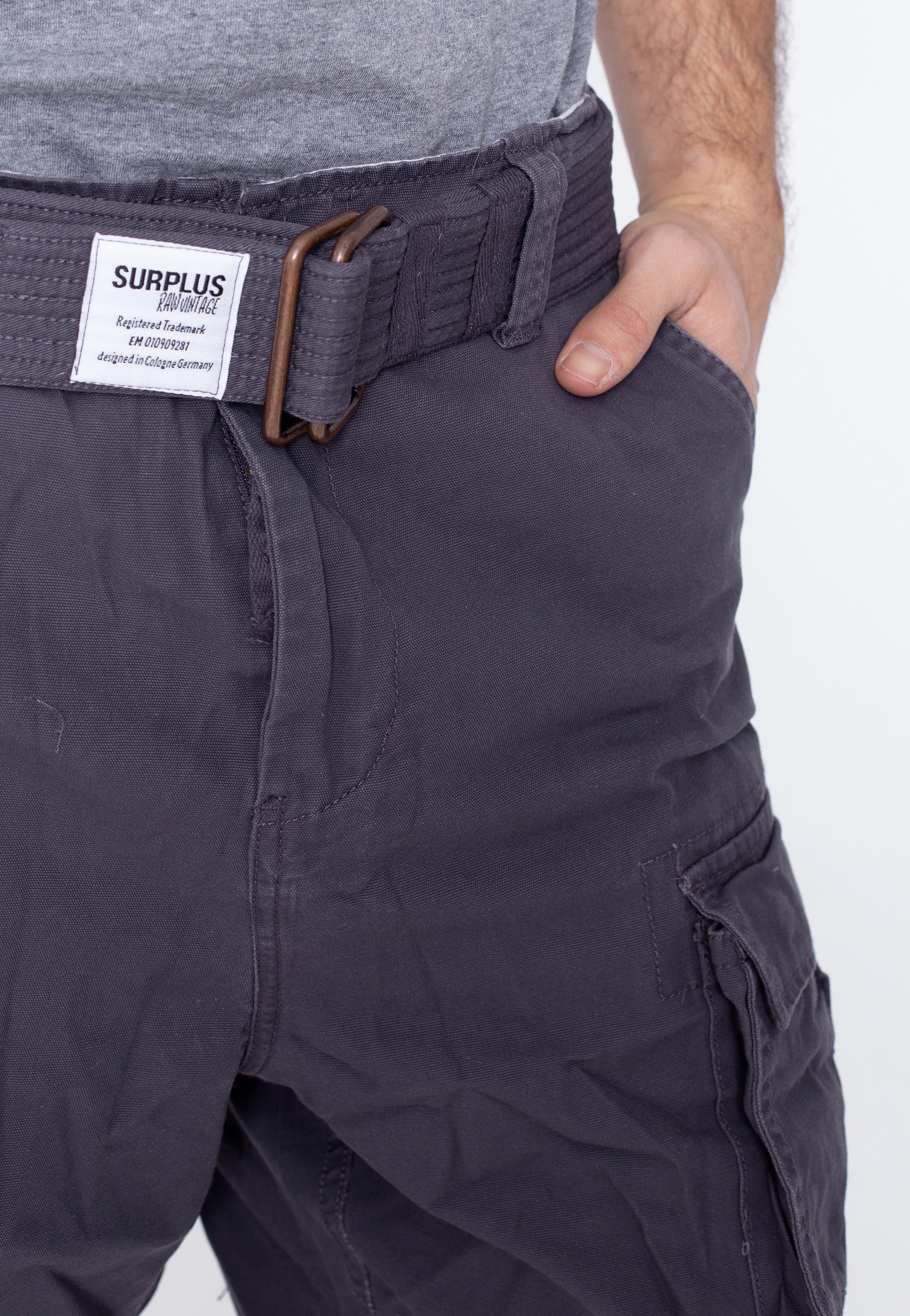 surplus-division-anthrazit-short-cargo-gris-homme image 5