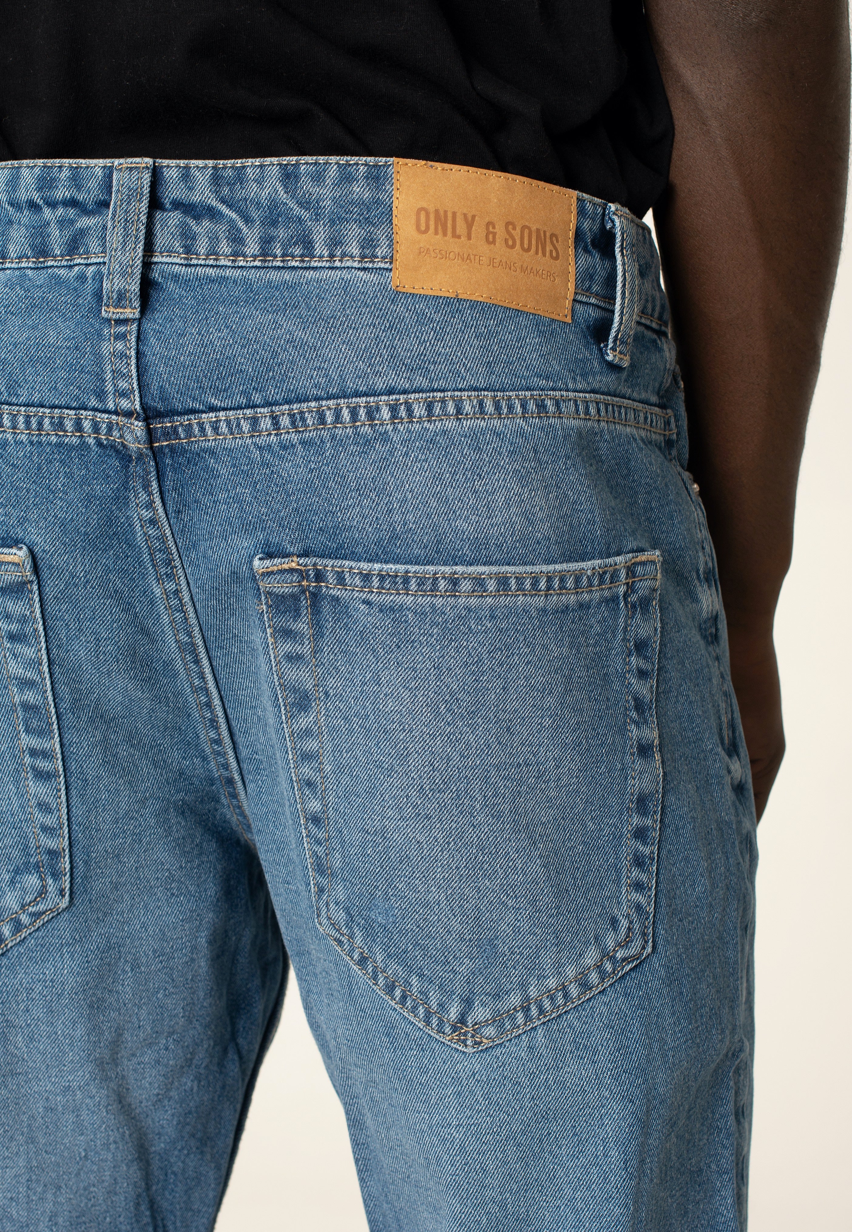 only-sons-avi-crop-mid-jean-homme-bleu-moyen-regular image 4
