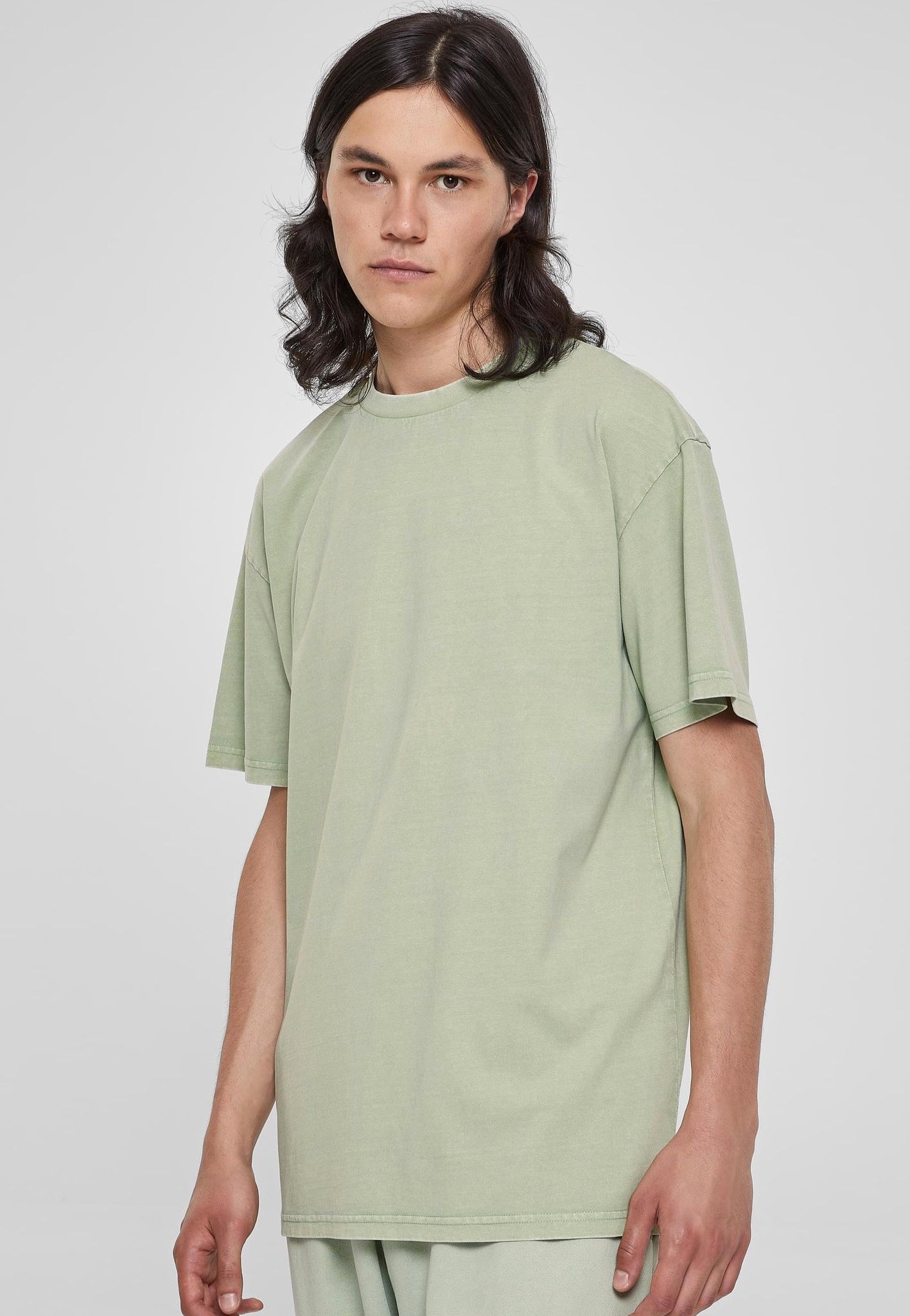 urban-classics-heavy-oversized-t-shirt-vert-vintage-acid-wash image 1