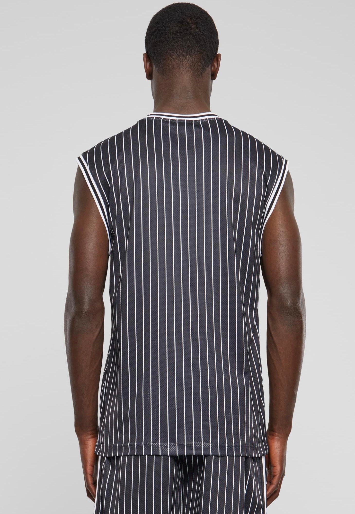 urban-classics-striped-mesh-d-bardeur-noir-blanc-taille-m image 4