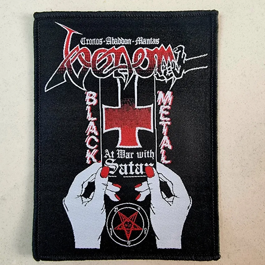 venom-at-war-with-satan-patch-tiss-petit-format image 1