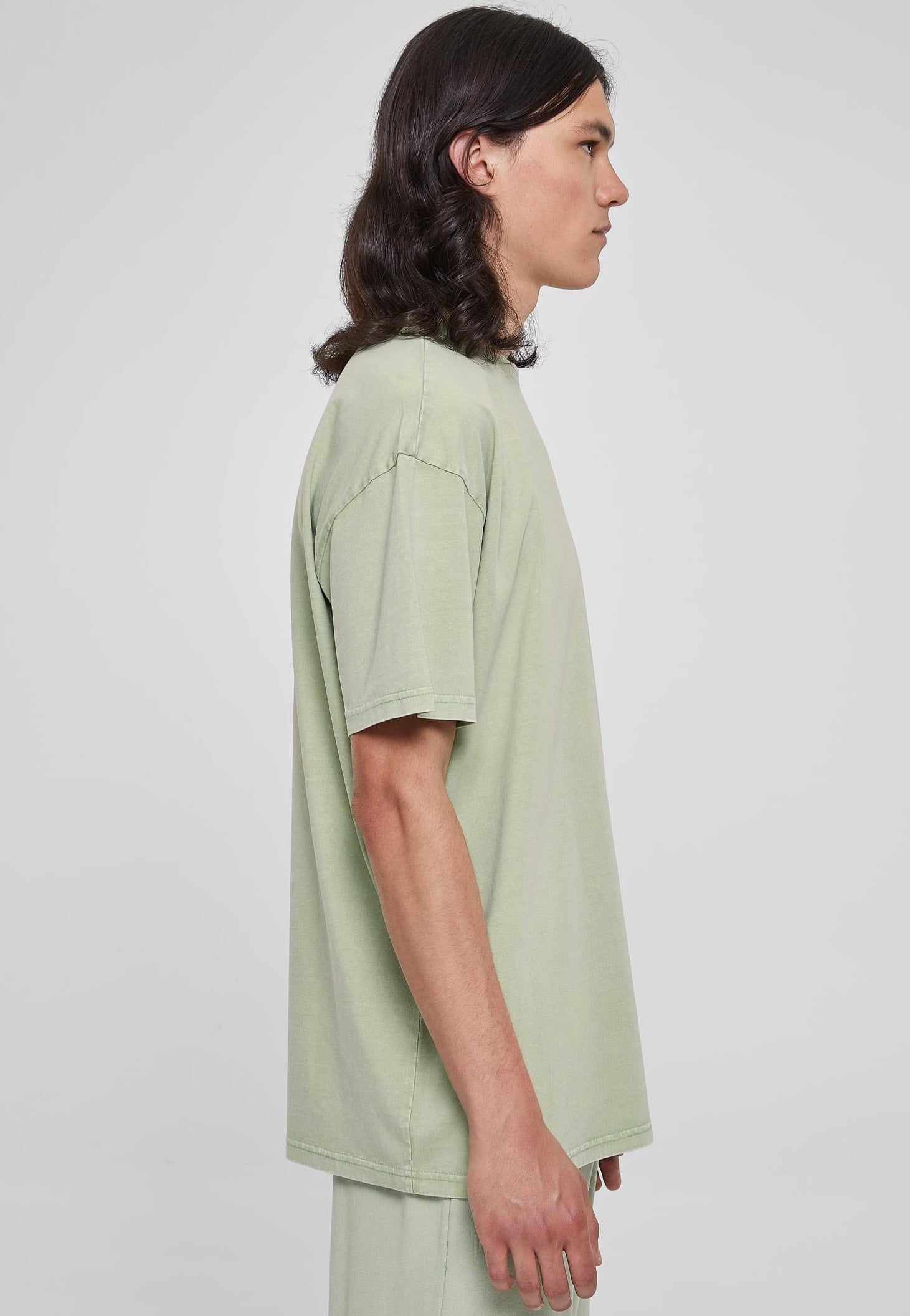 urban-classics-heavy-oversized-t-shirt-vert-vintage-acid-wash image 4