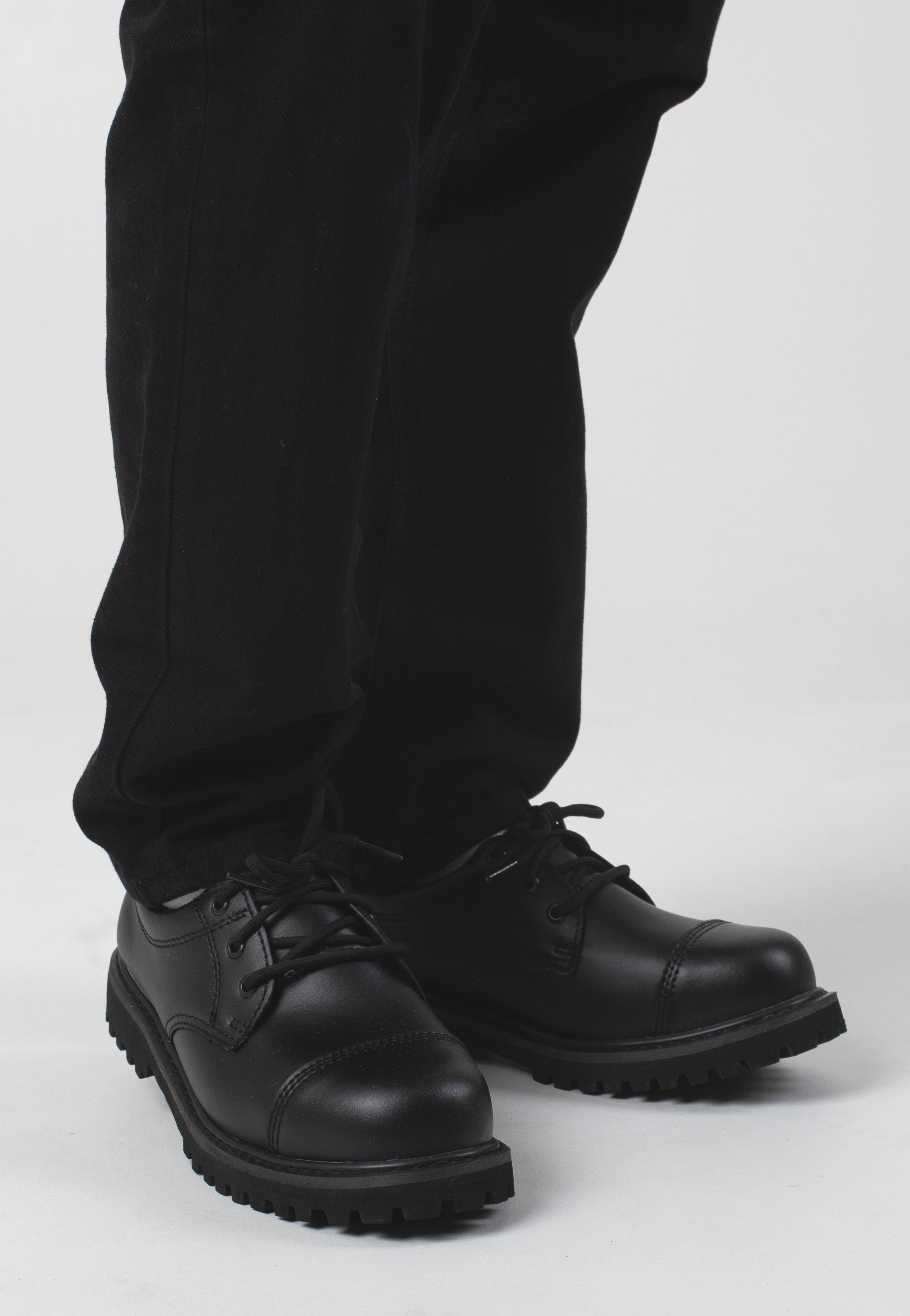 brandit-vegantom-3-eyelett-boots-noires-vegan image 3