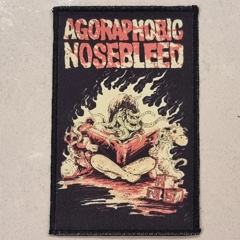 783punx-agoraphobic-nosebleed-octo-book-patch-coudre image 1