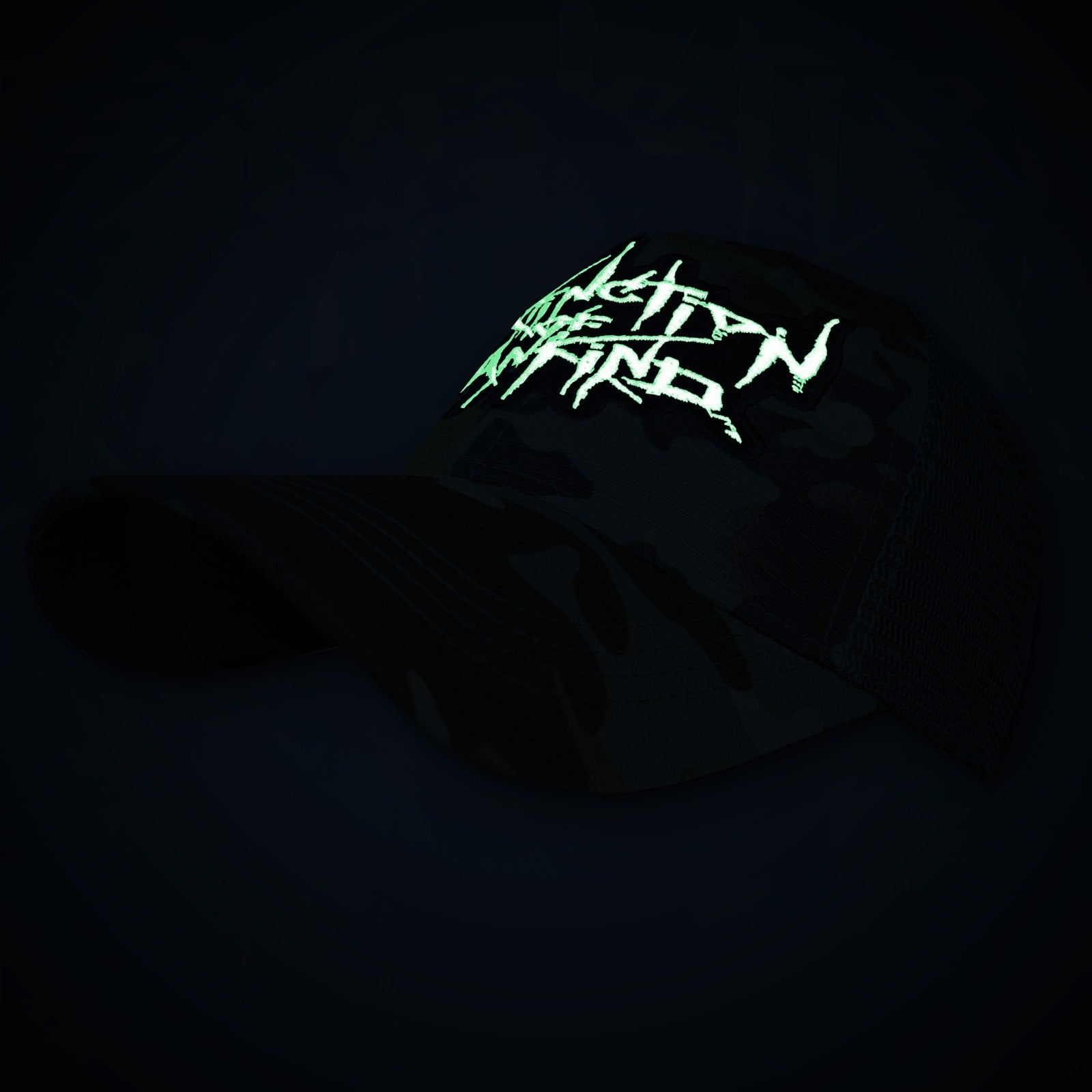 extinction-of-mankind-casquette-trucker-camo-logo-phospho image 2