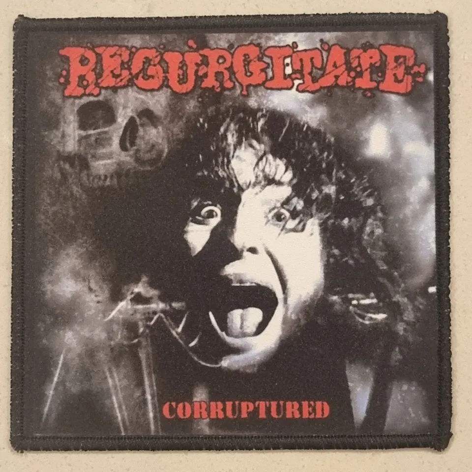 regurgitate-corruptured-patch-petit-cusson-coudre image 1