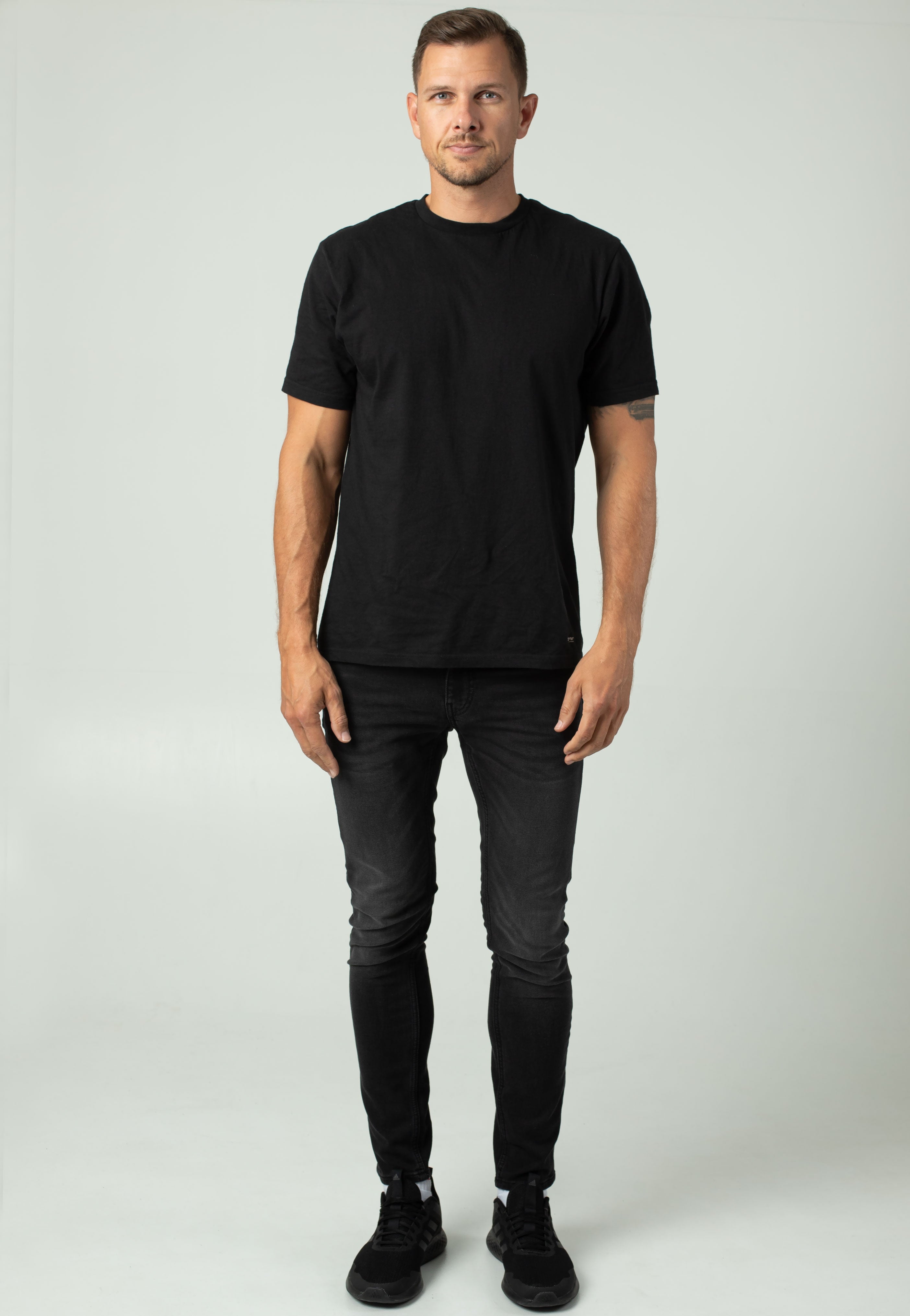 only-sons-warp-skinny-jogg-jean-noir-washed-black-denim image 2