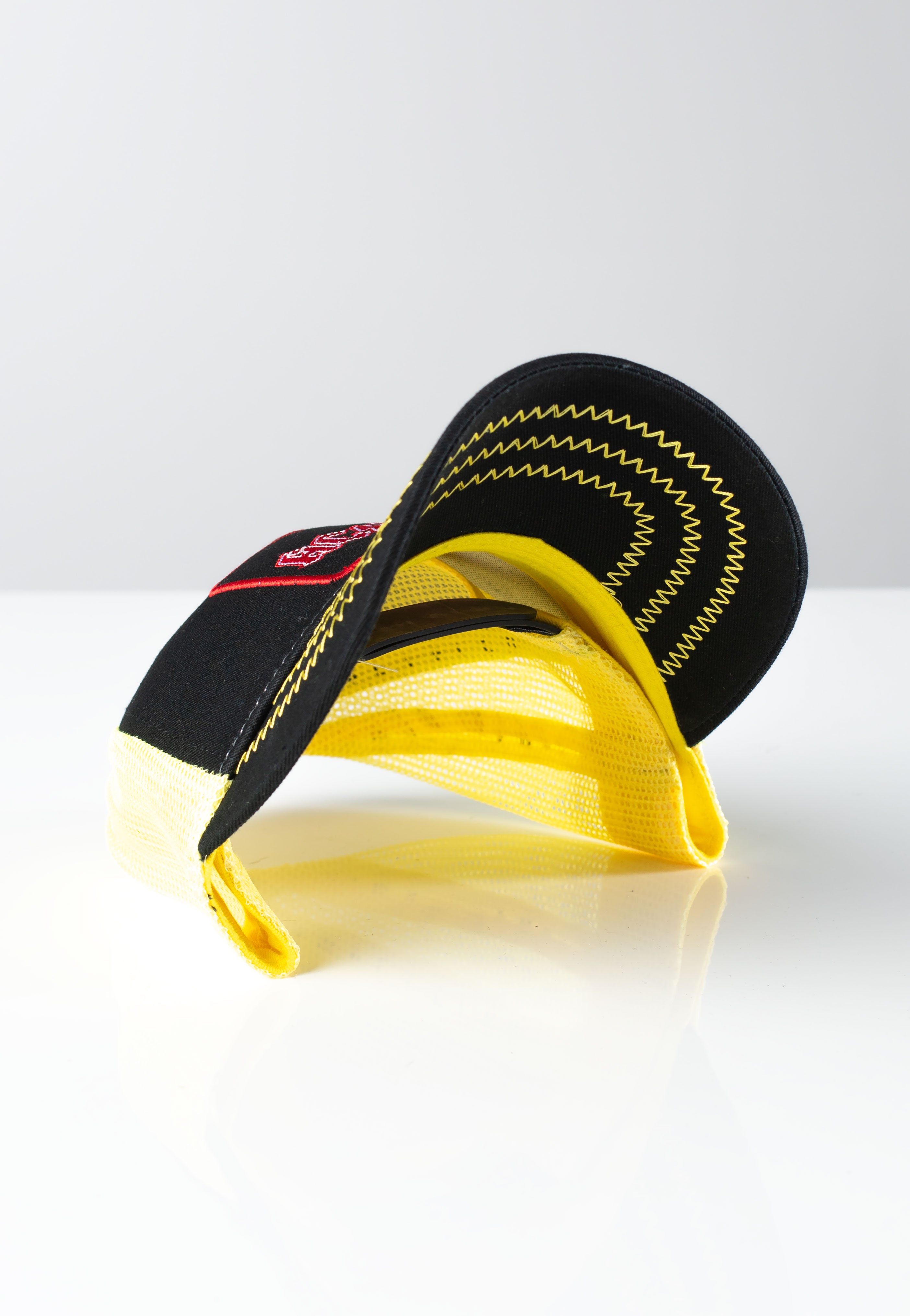 ac-dc-logo-black-yellow-casquette-snapback-jaune image 4
