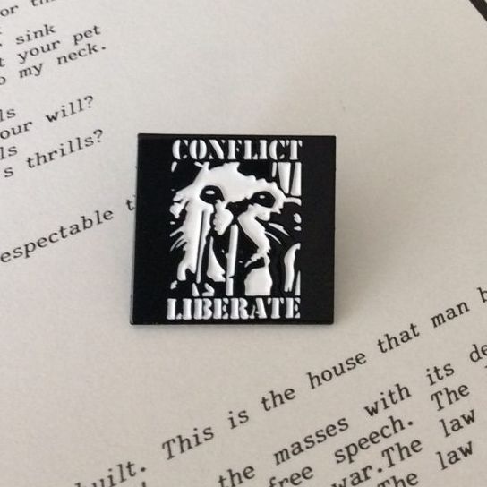 conflict-liberate-pin-s-mail-27mm-petit-mod-le image 1