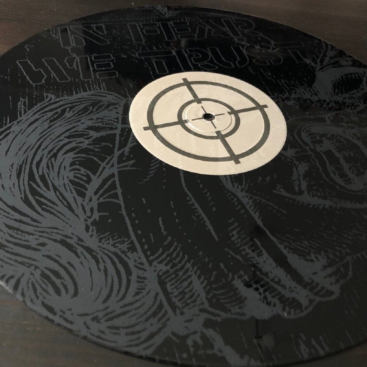 in-fear-we-trust-split-12-vinyle-transparent-face-grav-e image 2