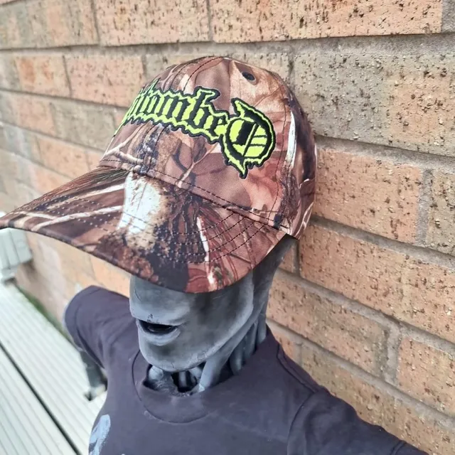783punx-entombed-logo-casquette-baseball-camo-phosphorescent image 1