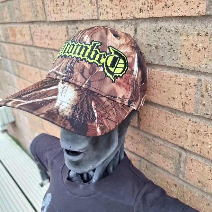 783punx-entombed-logo-casquette-baseball-camo-phosphorescent image 1