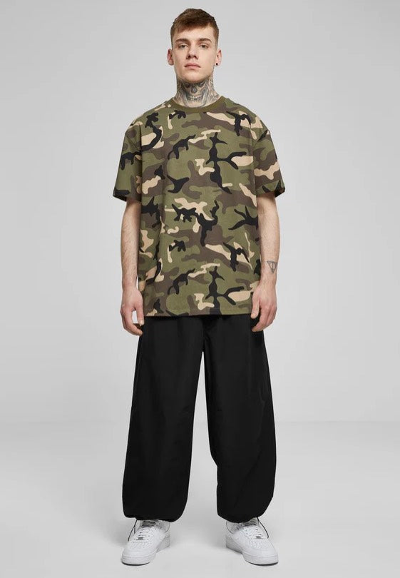 urban-classics-heavy-oversized-t-shirt-woodcamo image 2