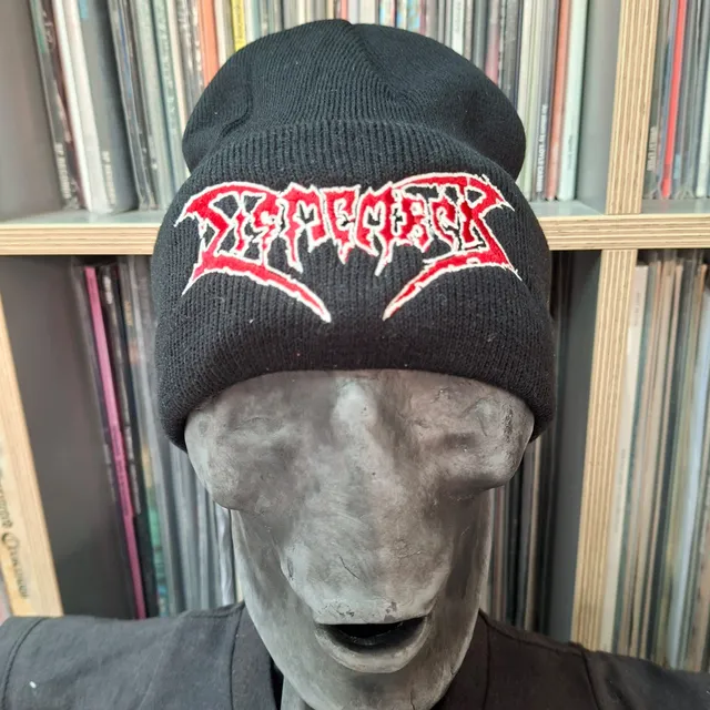 dismember-logo-bonnet-noir-brod-rouge image 1
