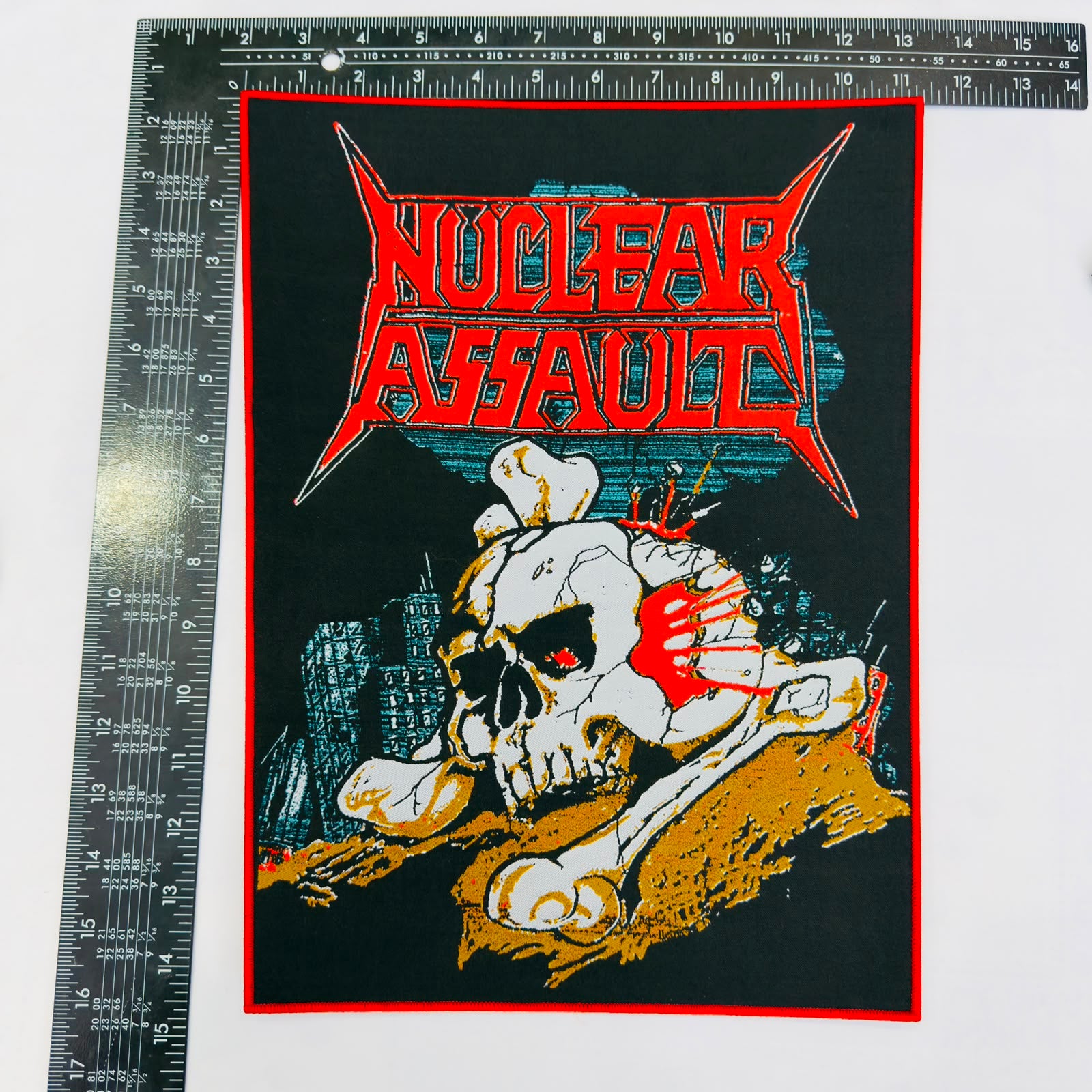 nuclear-assault-handle-with-care-backpatch-bordure-marron image 7