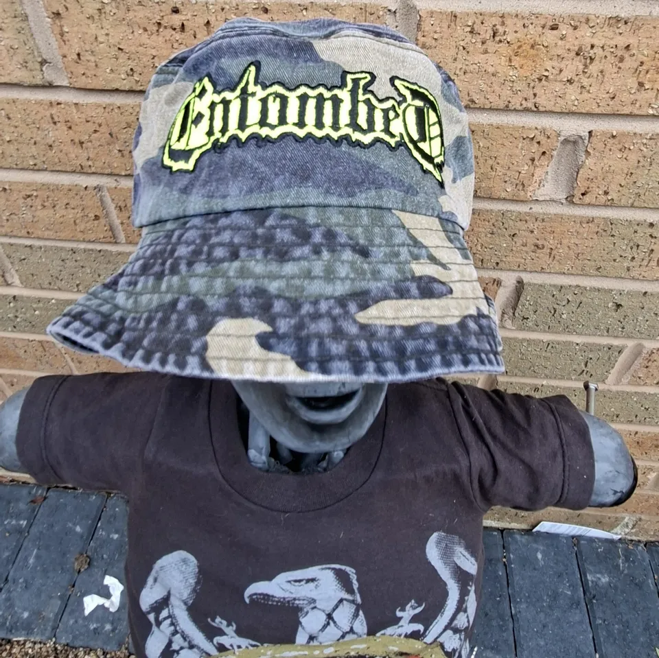 entombed-bob-bucket-hat-camo-vert-logo-phosphorescent image 1