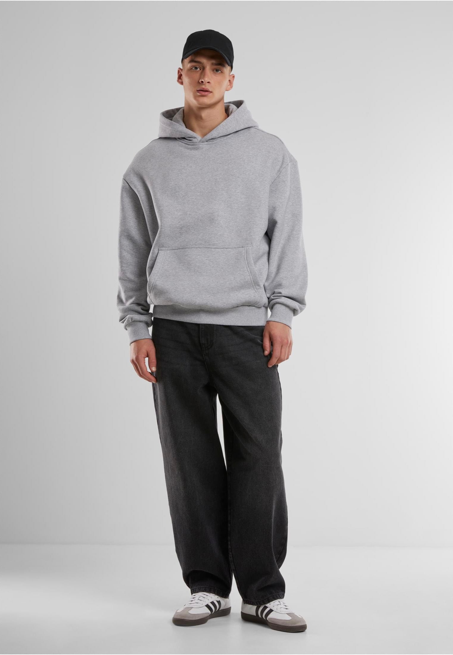 urban-classics-tapered-baggy-jean-noir-d-lav image 2