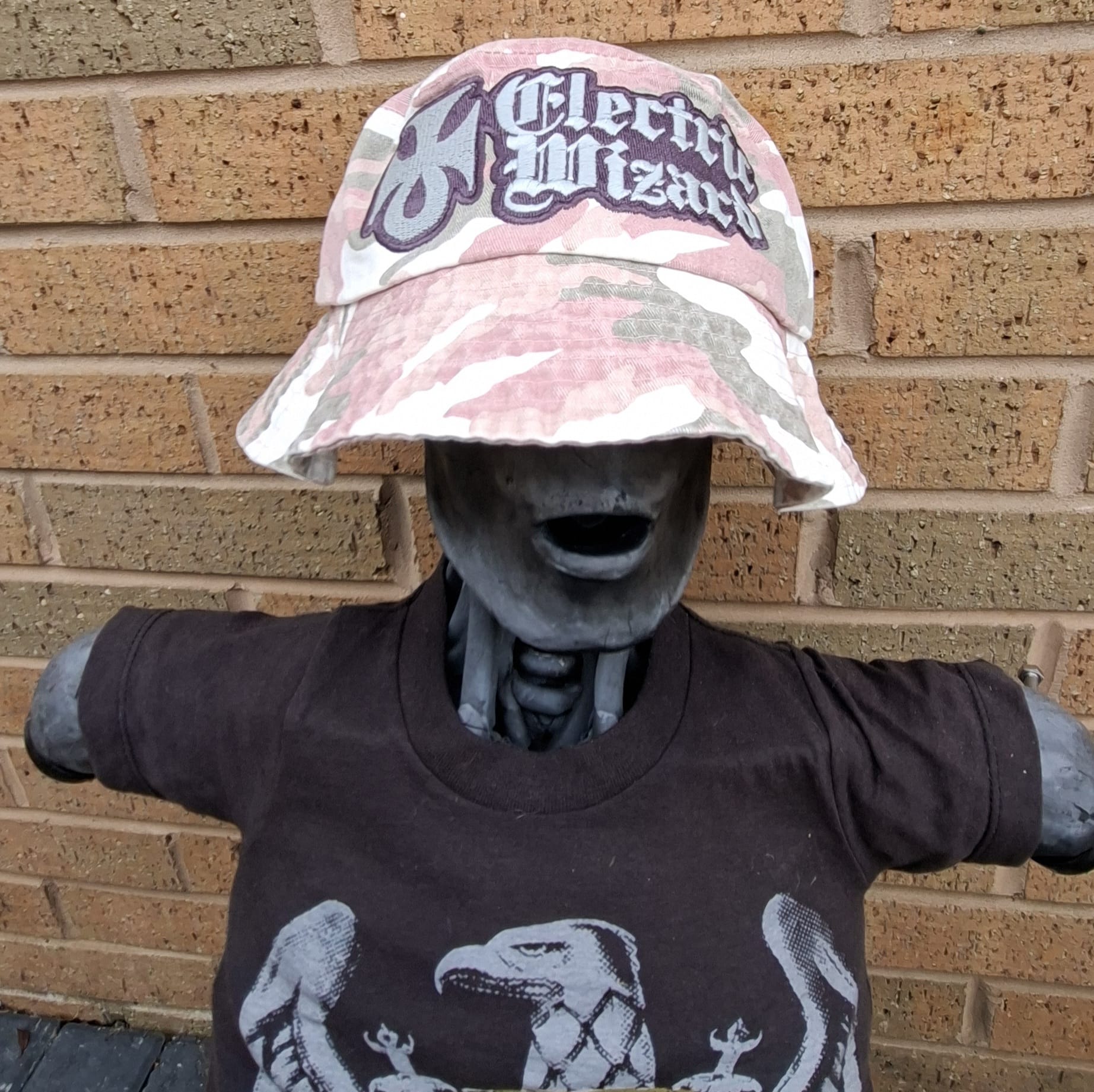 electric-wizard-logo-bob-bucket-hat-camo-rose-phosphorescent image 2