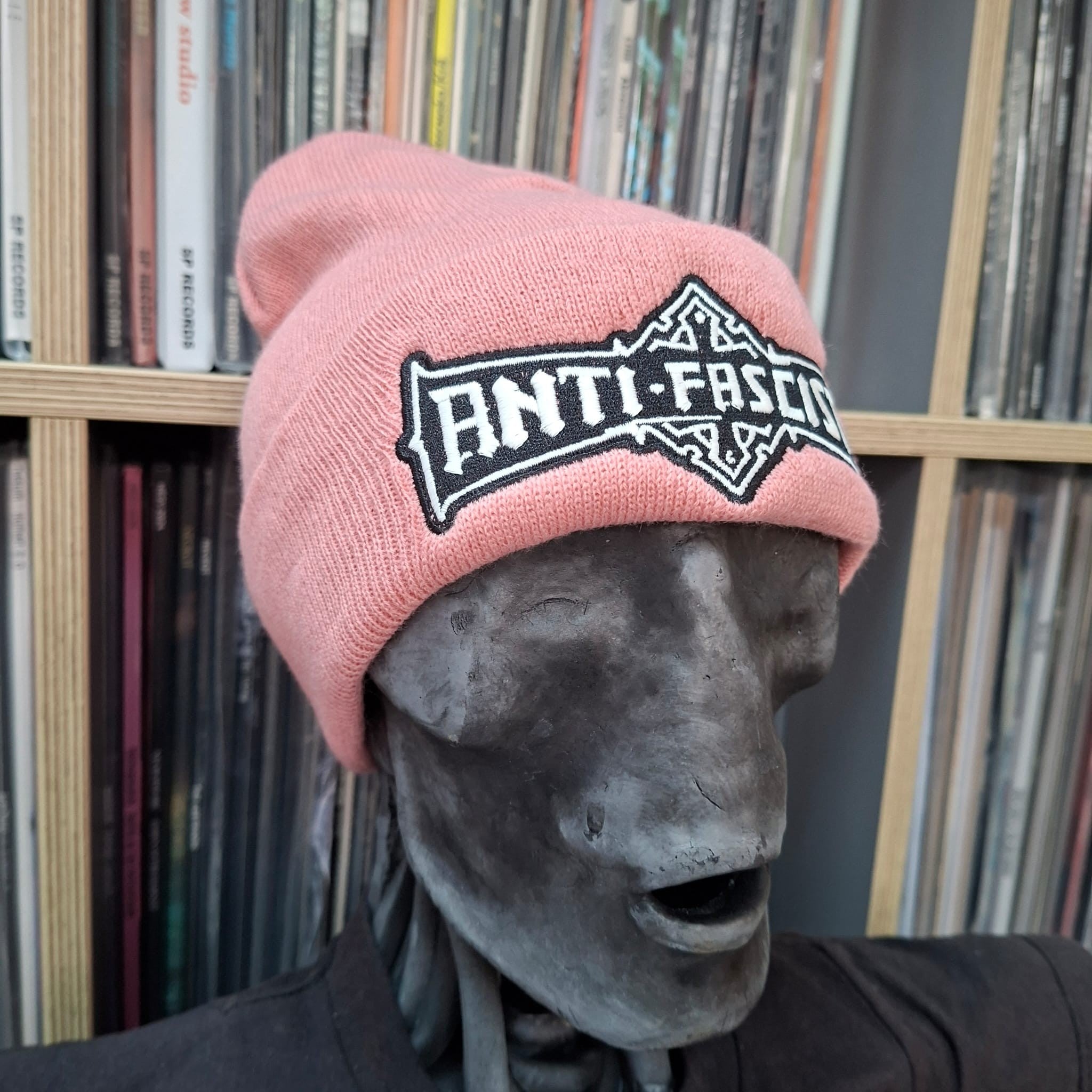 bolt-thrower-anti-fascist-bonnet-beanie-rose-phosphorescent image 2