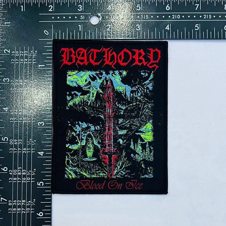 bathory-blood-on-ice-patch-tiss-bordure-jaune image 5