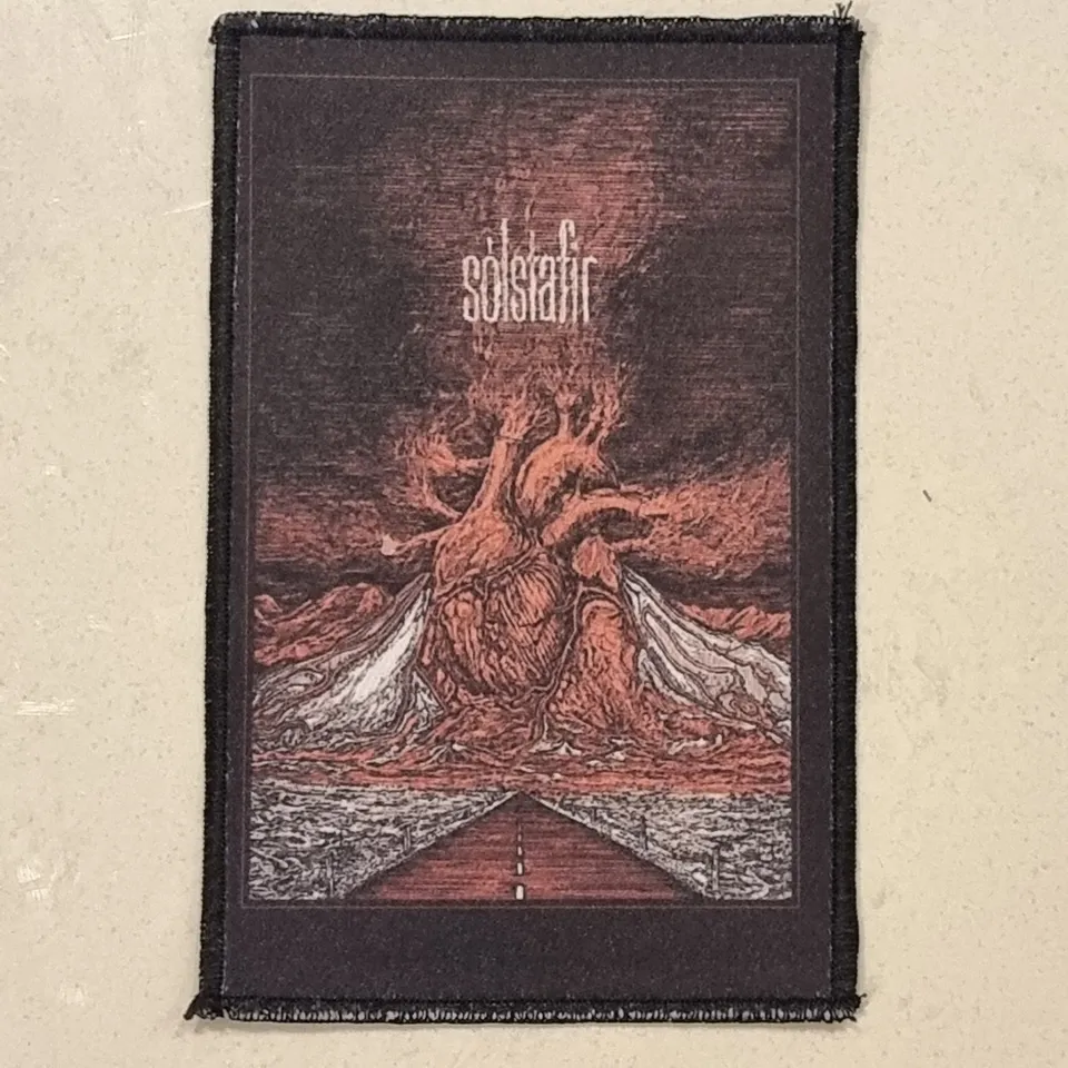 s-lstafir-heart-of-a-volcano-petit-patch-tiss image 1