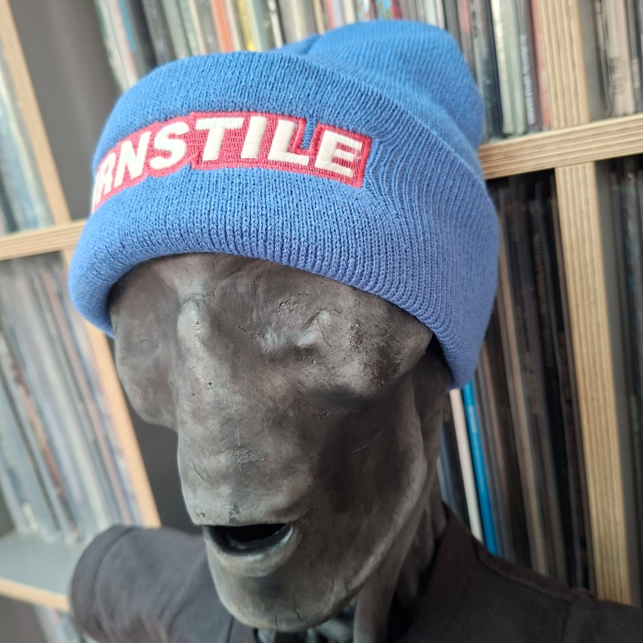 turnstile-logo-bleu-bonnet-brod-phosphorescent image 3