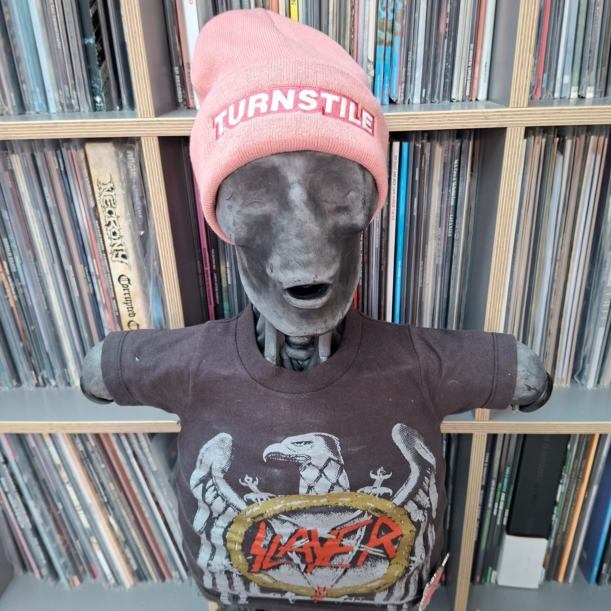turnstile-logo-bonnet-rose-phosphorescent-brod image 4