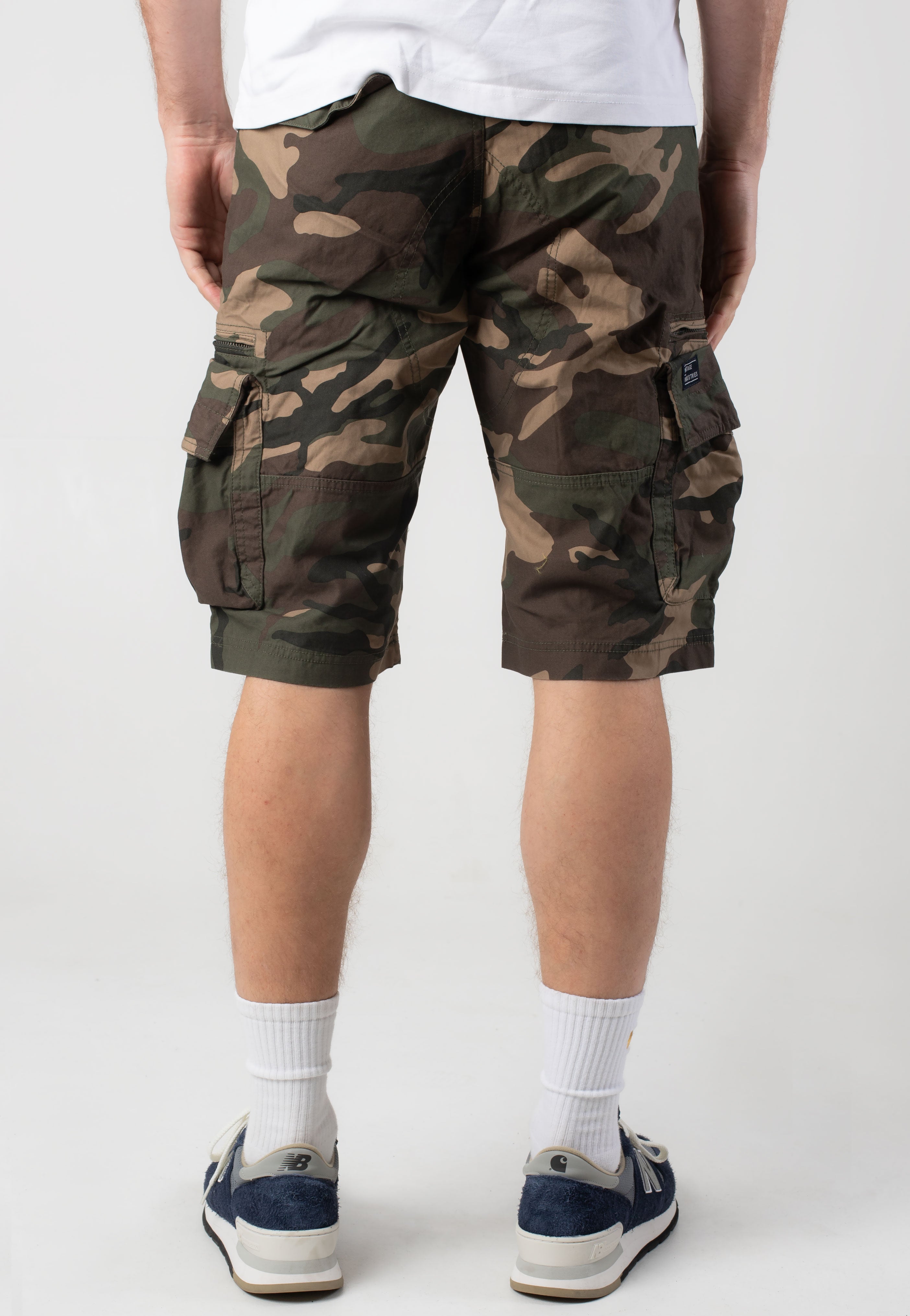 vintage-industries-gandor-woodland-short-cargo-camouflage-coton image 3